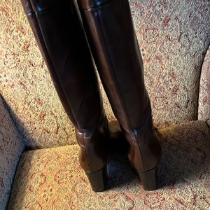 Joan&David tall leather brown 21/2” heel dress boots size 61/2 euc